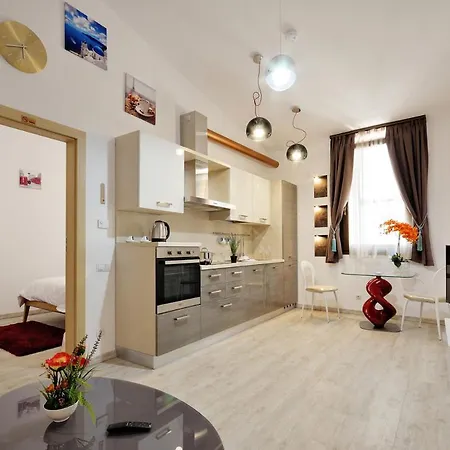 Dominus Aparthotel *