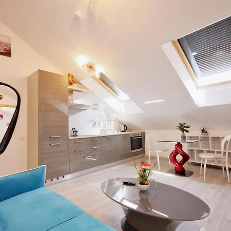 Dominus Aparthotel *